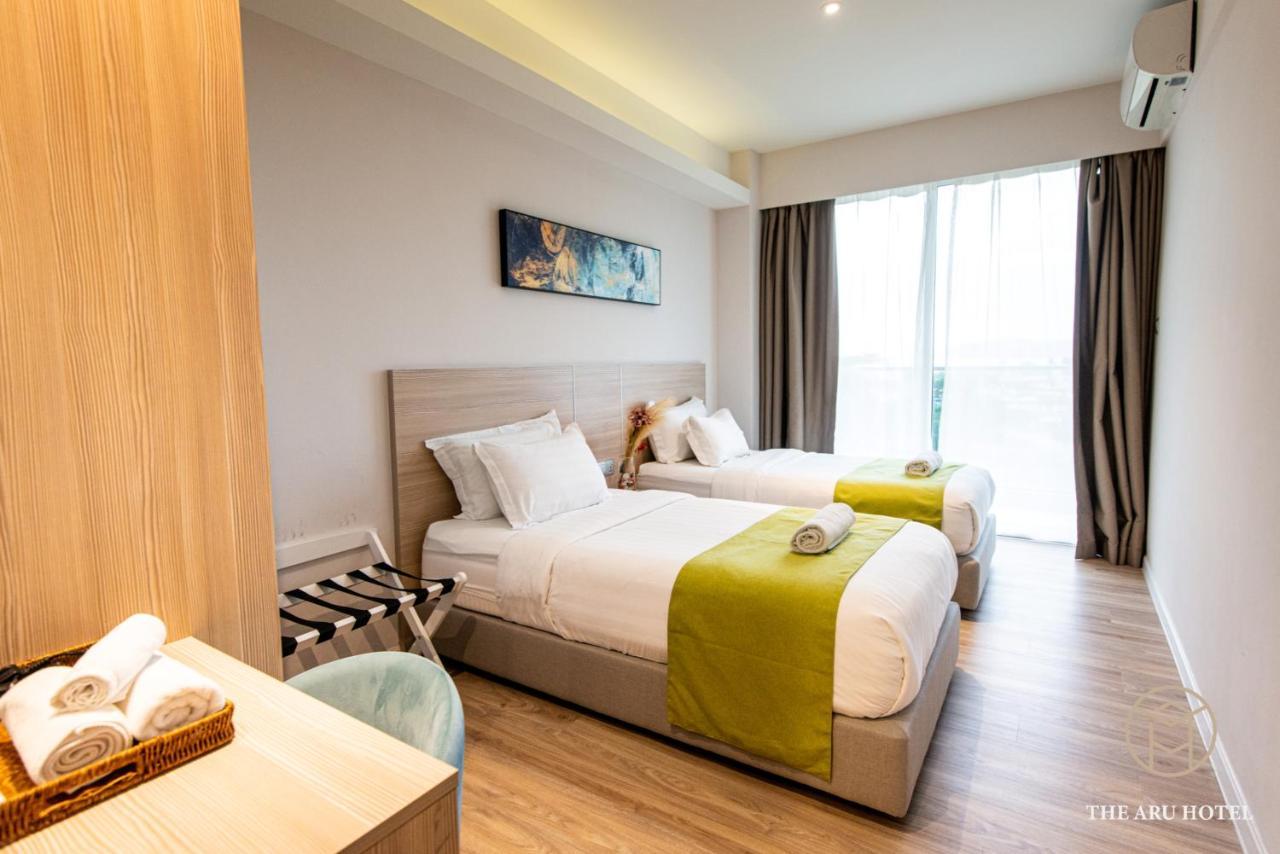 The Aru Hotel At Aru Suites Kota Kinabalu Extérieur photo